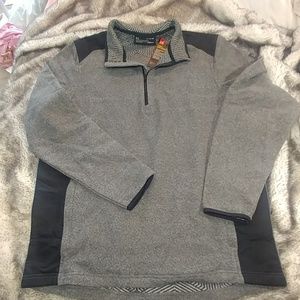 BNWT under armour pullover